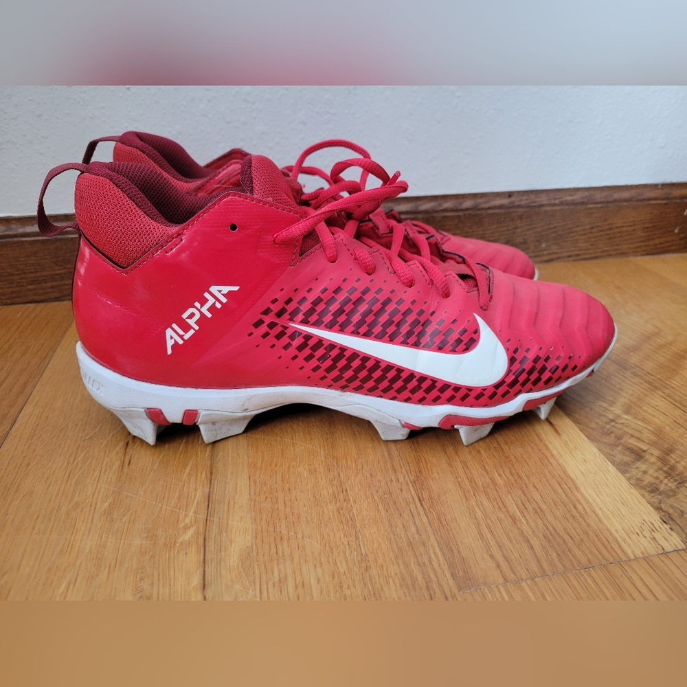 Mens size 10 Nike Alpha Menace 2 Shark football cleats